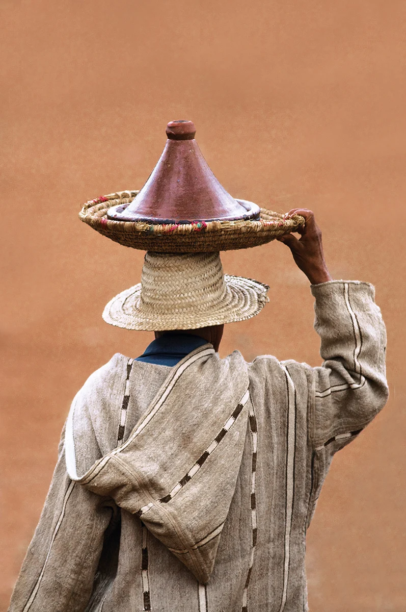 1_homme-maroc-tajine 1